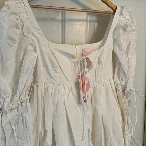 Selkie Rapunzel Gown - Picture 4 of 5